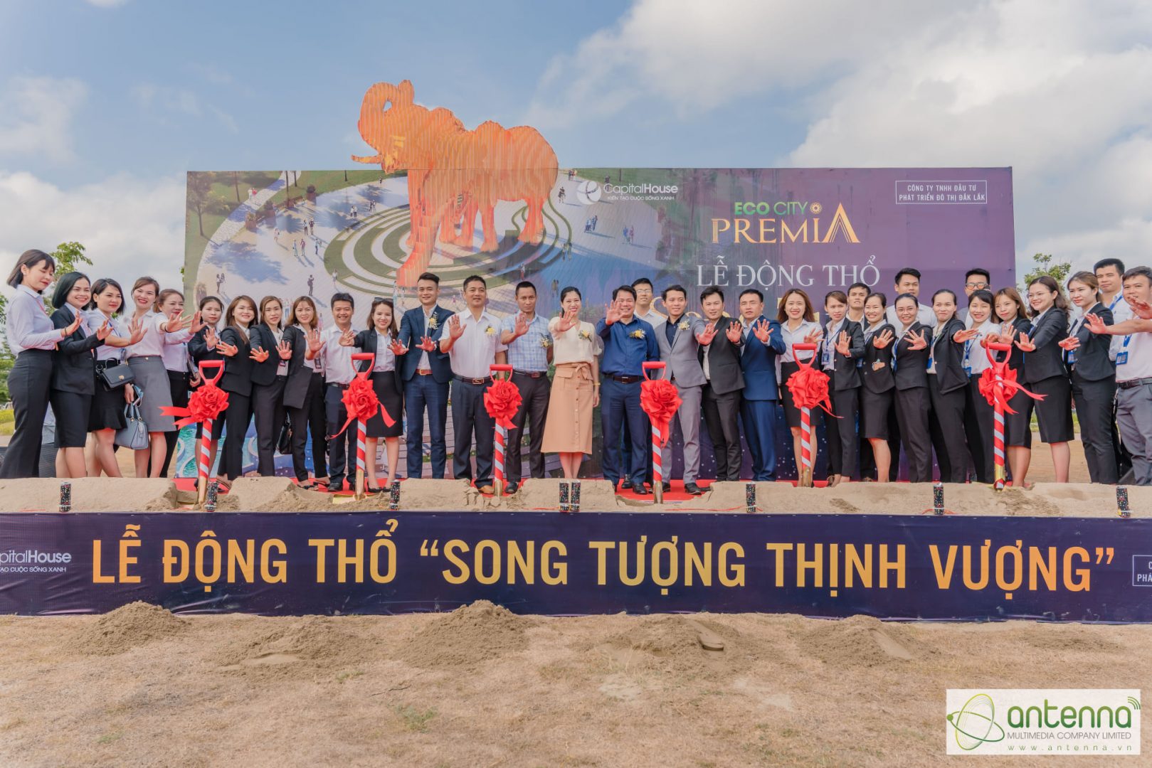 LỄ ĐỘNG THỔ “SONG TƯỢNG THỊNH VƯỢNG” – BIỂU TƯỢNG PHỒN VINH CỦA TÂY NGUYÊN LỄ ĐỘNG THỔ “SONG TƯỢNG THỊNH VƯỢNG” – BIỂU TƯỢNG PHỒN VINH CỦA TÂY NGUYÊN
